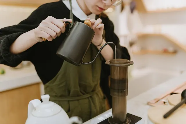 barista, coffee, preparation, pouring, brewed, caffeine, drink, beverage, espresso, work, girl, woman, coffee shop, cafe, restaurant, barista, barista, coffee shop, coffee shop, co