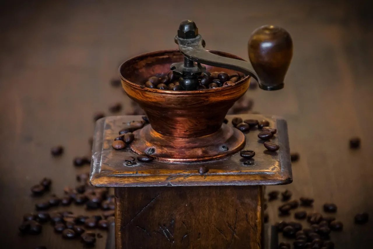 coffee, coffee grinder, old coffee grinder, coffee shop, caffeine, drink, coffee beans, beans, luxury items, aroma, italian coffee, coffee mug, brown, coffee drink. What to look for when buying coffee station gear: the parts worth your time